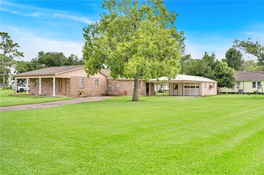 15783 River Road, Hahnville, LA 70057 - #1