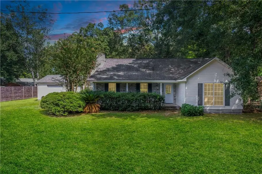 607 S Taylor Street, Covington, LA 70433 - #3