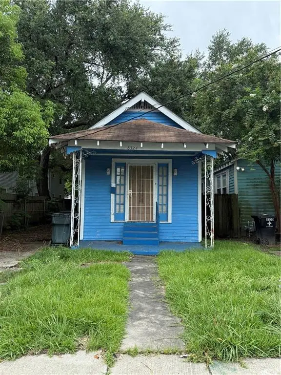 8324 Apple Street, New Orleans, LA 70118