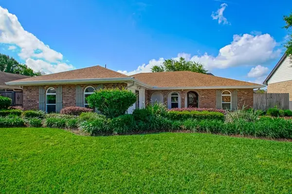 5 N Lafourche Court, Kenner, LA 70065