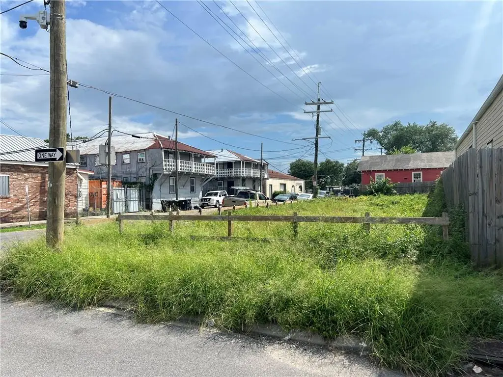 2200 4th Street, New Orleans, LA 70113 - #1