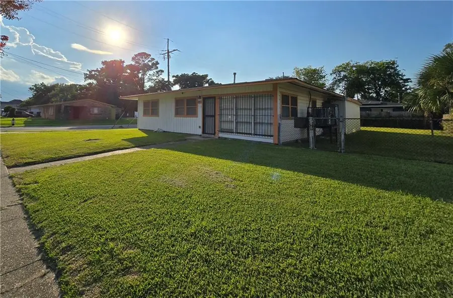 4801 Stephen Girard Avenue, New Orleans, LA 70126 - #3