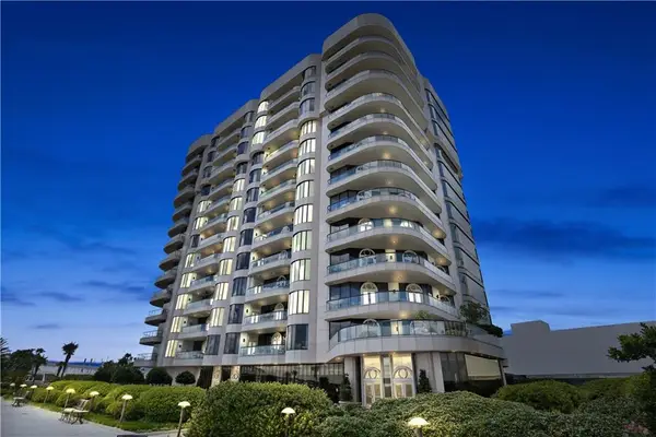 600 Port Of New Orleans Place #9CD, New Orleans, LA 70130