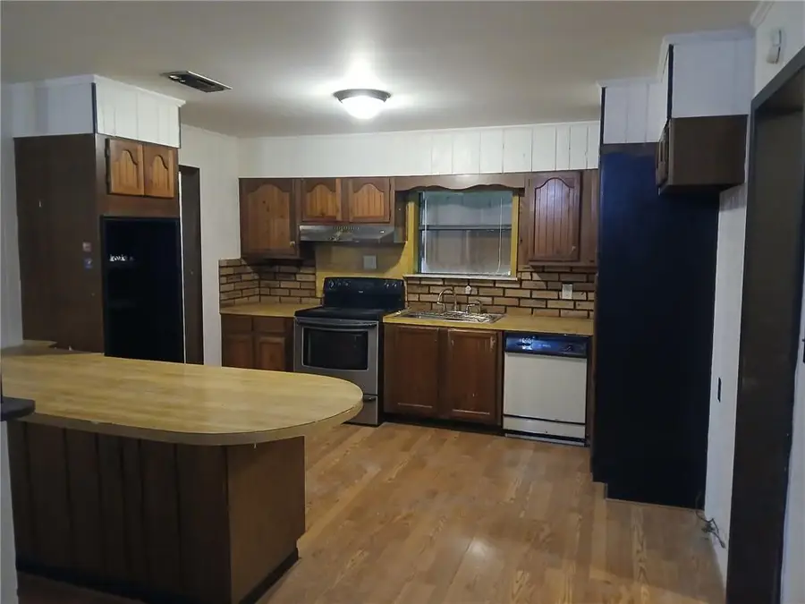 204 Market Street, Raceland, LA 70394 - #2