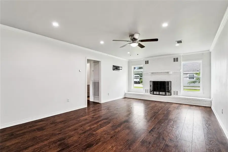 30185 Julia Street, Albany, LA 70711 - #2