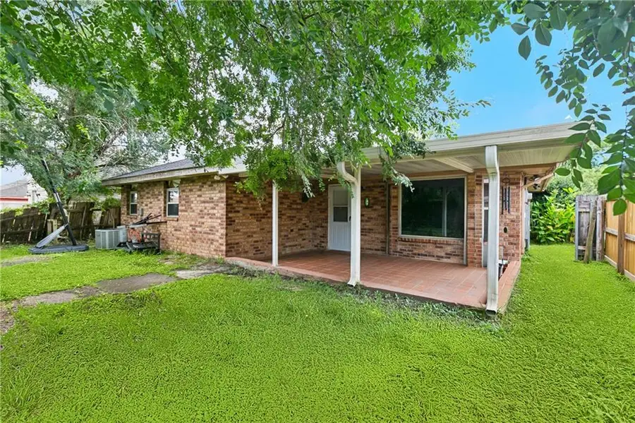 2420 Williamsburg Drive, Laplace, LA 70068 - #2