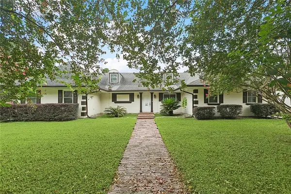 748 Fairfield Avenue, Gretna, LA 70056