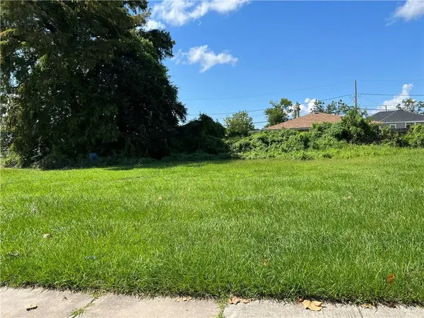 2816 Guerra Drive, Violet, LA 70092