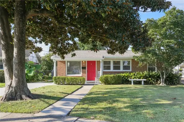 22 Donald Court, Metairie, LA 70003