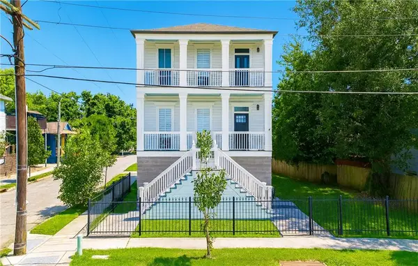 3233 General Taylor Street, New Orleans, LA 70125