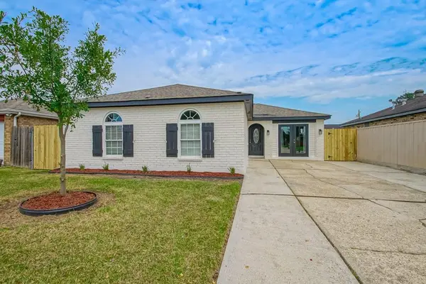 5093 Towering Oaks Avenue, Marrero, LA 70072