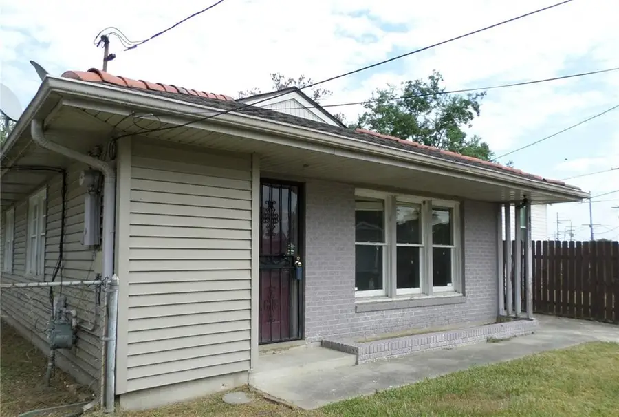 4011 Clematis Street, New Orleans, LA 70122 - #2