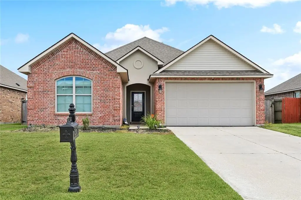 140 East Lake Court, Slidell, LA 70461 - #1