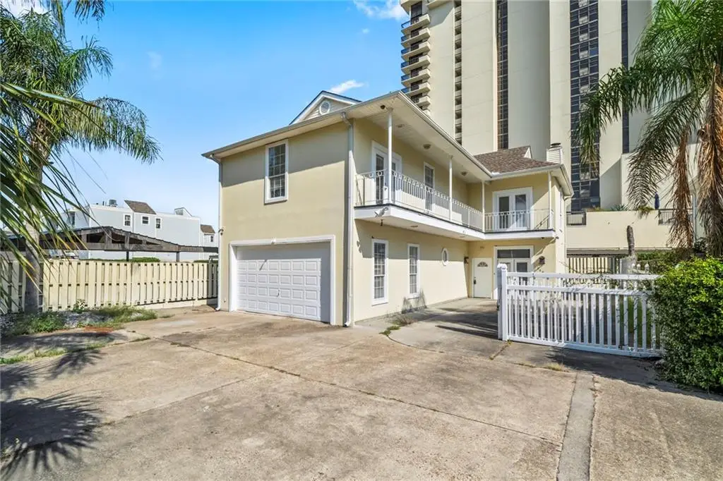 269 W Robert E. Lee Boulevard, New Orleans, LA 70124 - #1