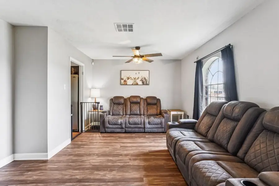 651 Vic Street, Westwego, LA 70094 - #3