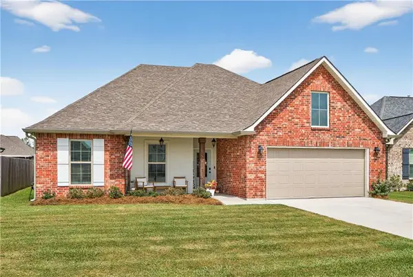 107 Summer Cypress Lane, Belle Chasse, LA 70037