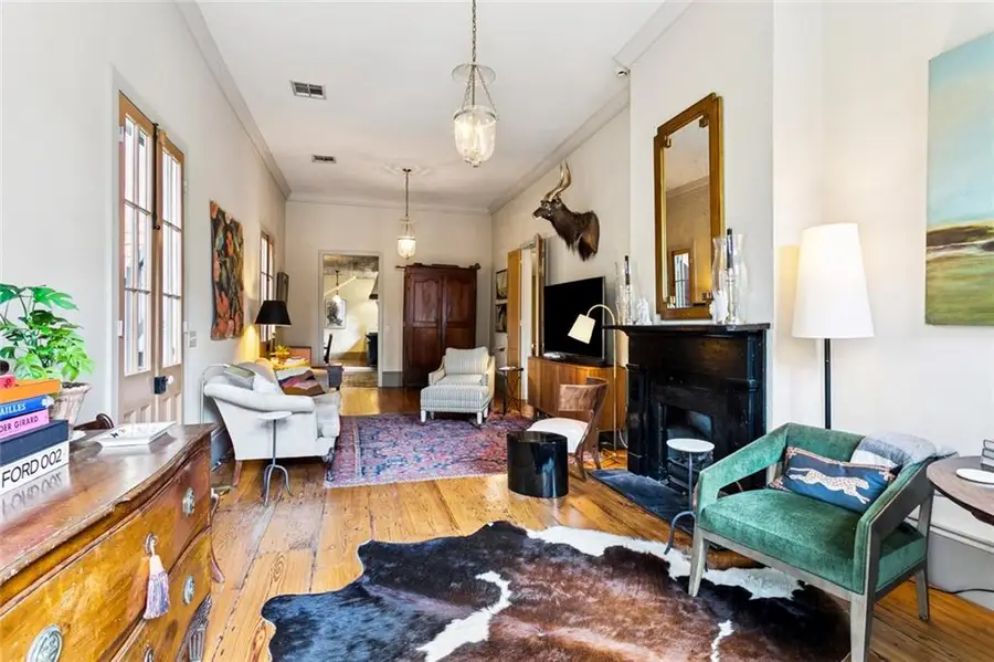 626 Burgundy Street, New Orleans, LA 70112 - #3