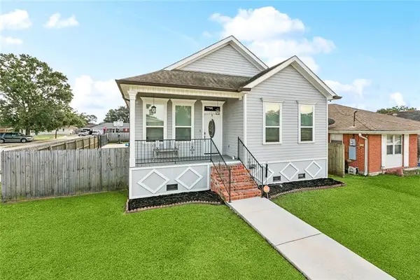 2921 Plaza Drive, Chalmette, LA 70043