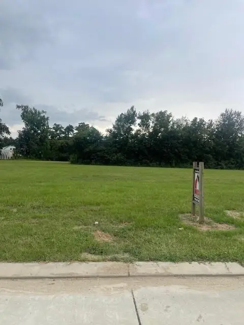 137 River Place Drive, Hahnville, LA 70057