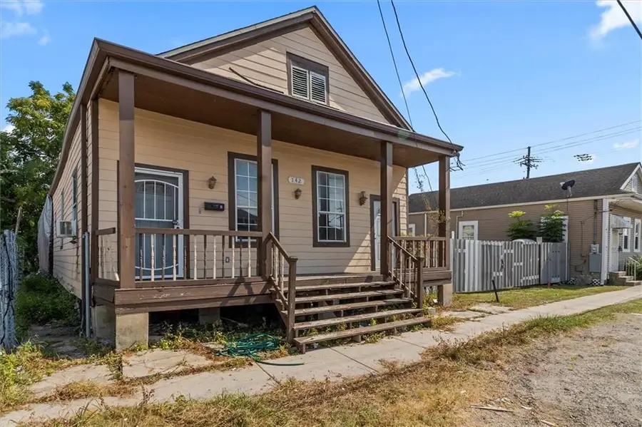 742 S Genois Street, New Orleans, LA 70119 - #2