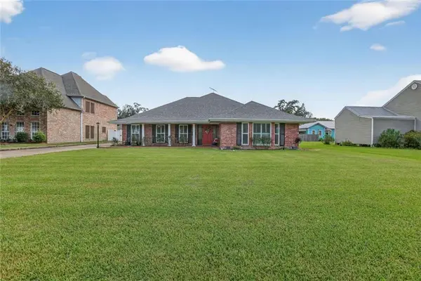 421 N Main Street, Breaux Bridge, LA 70517