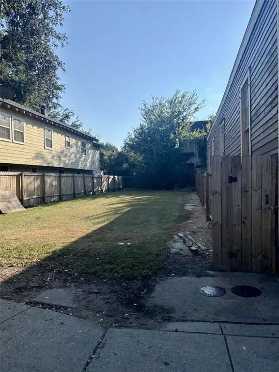 2620 Jackson Avenue, New Orleans, LA 70113
