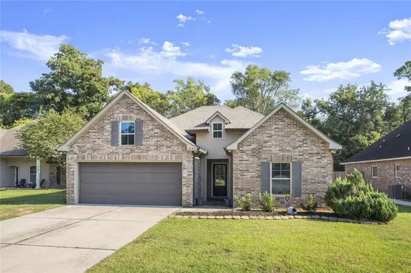 1394 Rue Riviere Drive, Port Allen, LA 70767