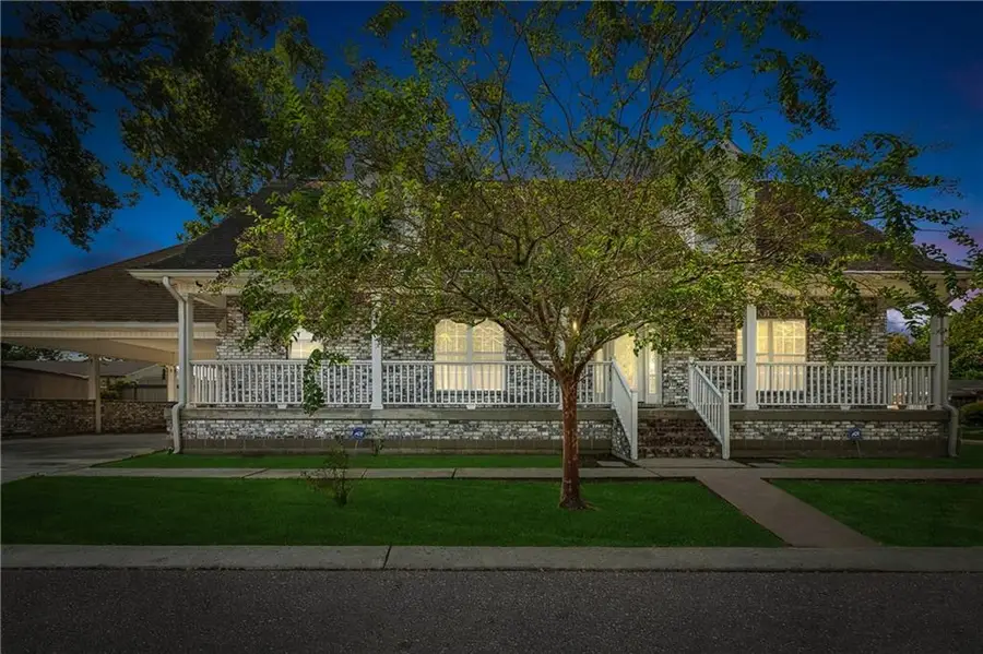 614 W Josephine Street, Chalmette, LA 70043 - #2