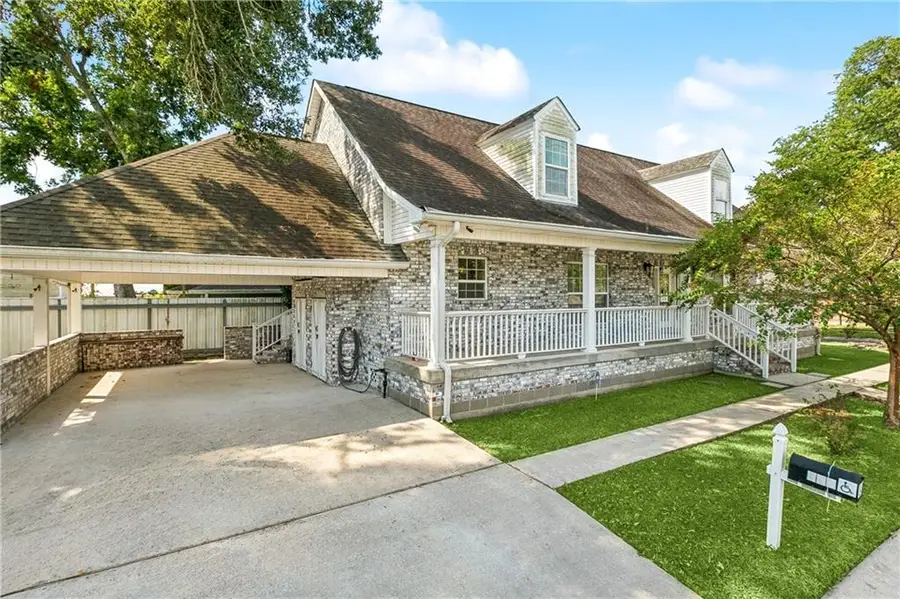 614 W Josephine Street, Chalmette, LA 70043 - #3