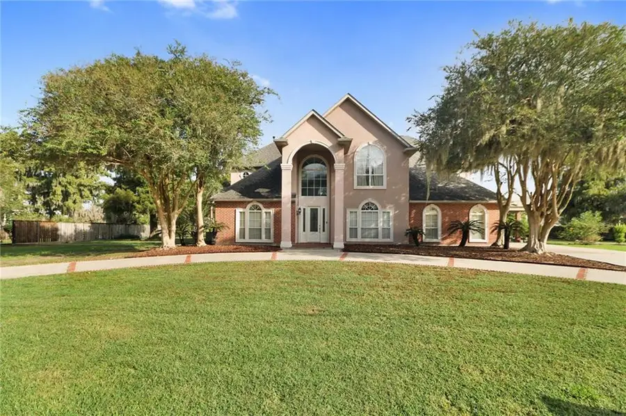 2557 Crestwood Road, Marrero, LA 70072 - #2