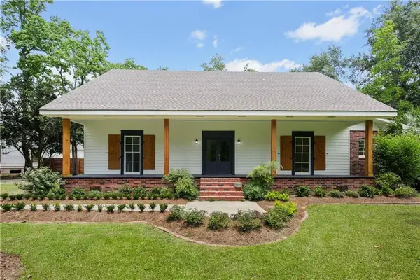 425 Carondelet Street, Mandeville, LA 70448
