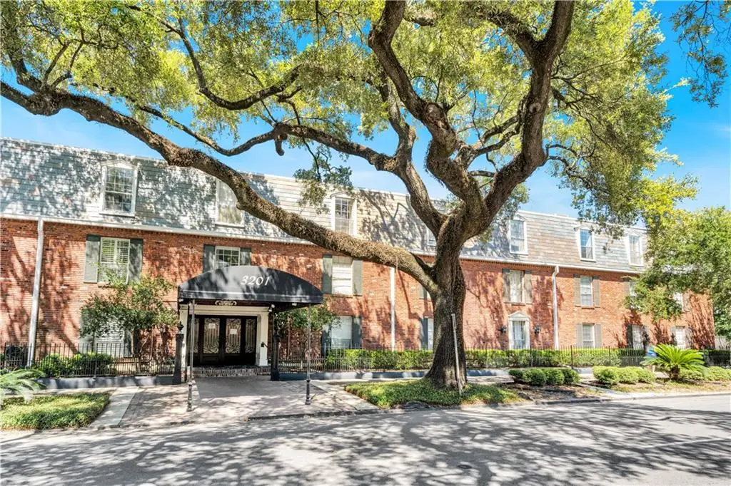 3201 St Charles Avenue #218, New Orleans, LA 70115 - #1