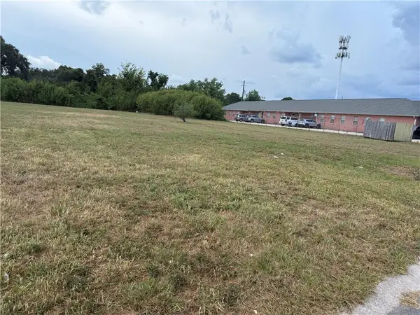 7980 Crowder Boulevard, New Orleans, LA 70126