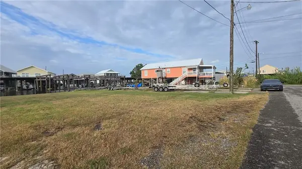 6 Canary Island Other, St. Bernard, LA 70085
