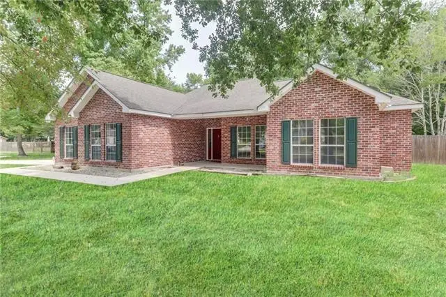 30167 East Street, Lacombe, LA 70445 - #1