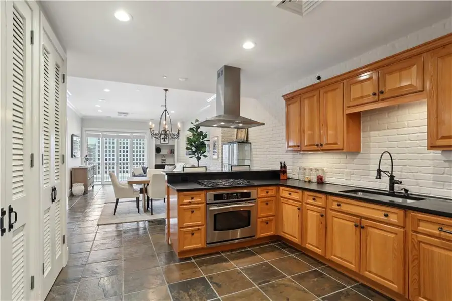 625 St Charles Avenue #10C, New Orleans, LA 70130 - #3