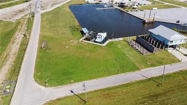 106 Blue Heron Lane, Port Sulphur, LA 70083