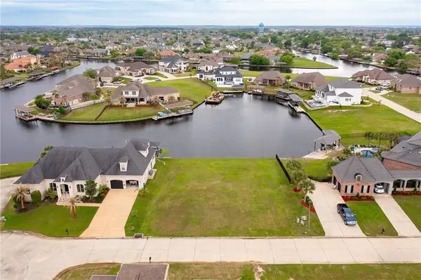 504 Logan Island Court, Slidell, LA 70458