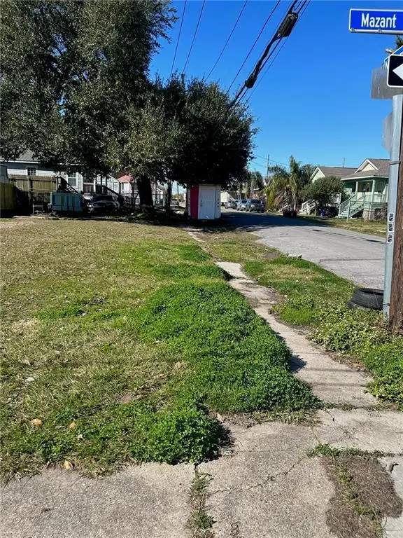 1738 Mazant Street, New Orleans, LA 70117 - #2