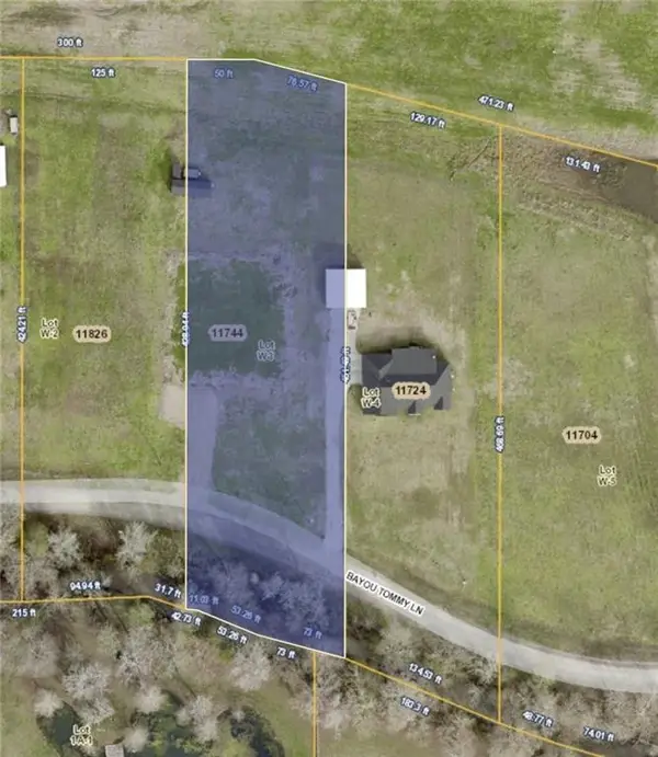 11744 Bayou Tommy Lane, Port Allen, LA 70767