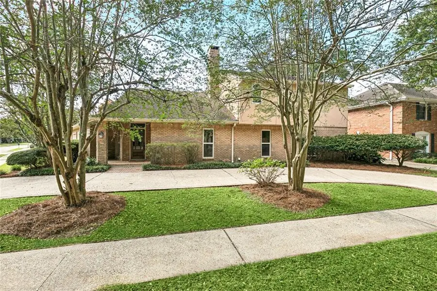 8 Doescher Drive, Harahan, LA 70123 - #2