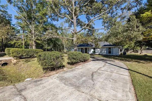 17327 Timberlane Drive, Ponchatoula, LA 70454