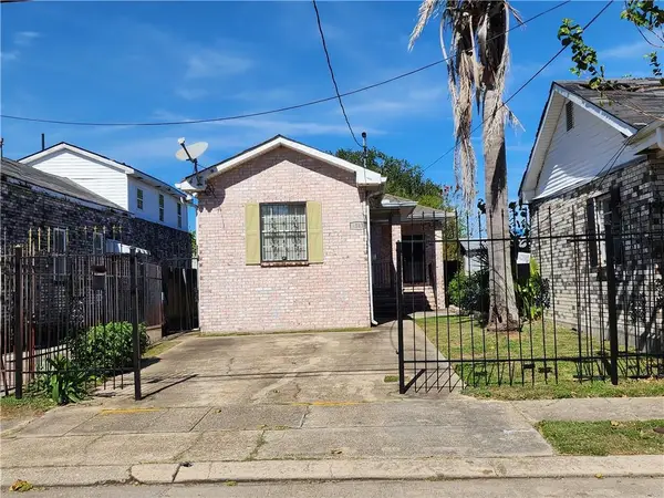 1563 Lafreniere Street, New Orleans, LA 70122