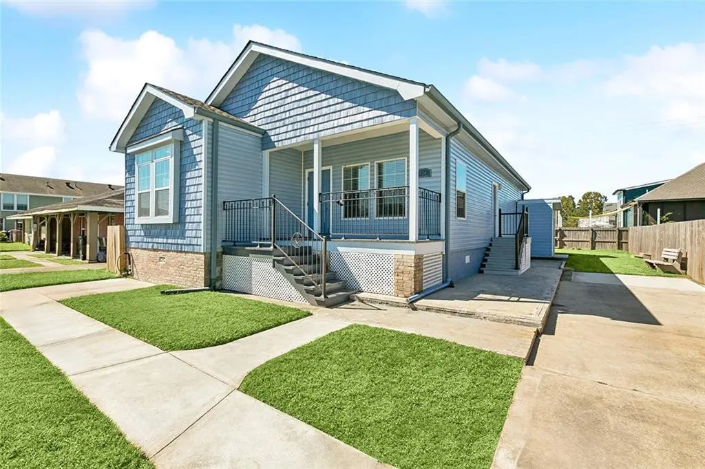 920 Cougar Drive, Arabi, LA 70032 - #1