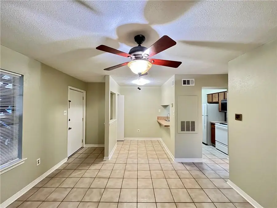 2330 Edenborn Avenue #116, Metairie, LA 70001 - #3