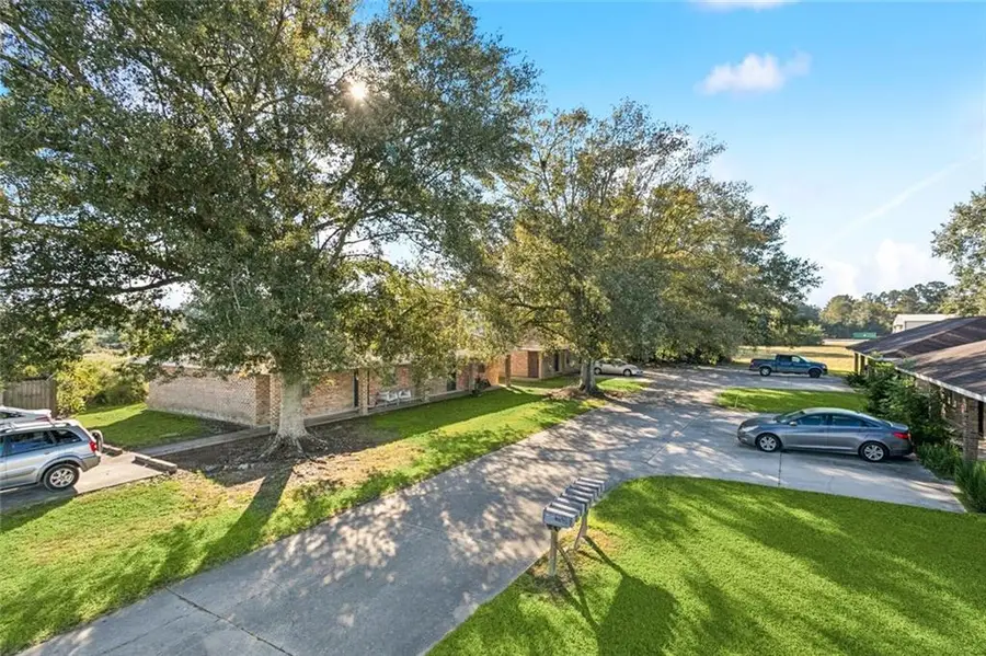 14106 W Club Deluxe Road, Hammond, LA 70403 - #2