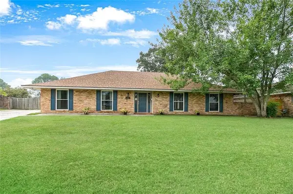 8566 E Thurman Drive, Baton Rouge, LA 70806