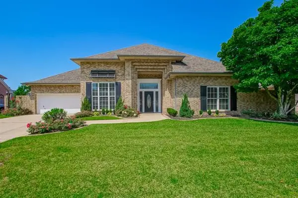 26 Oak Alley Boulevard, Marrero, LA 70072