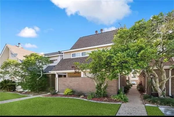 9 Brandon Hall Drive #B, Destrehan, LA 70047