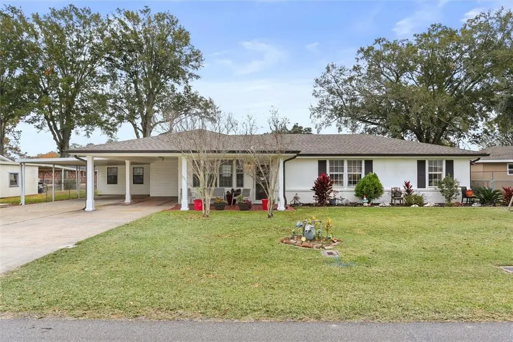 137 River Oaks Drive, Luling, LA 70070 - #1